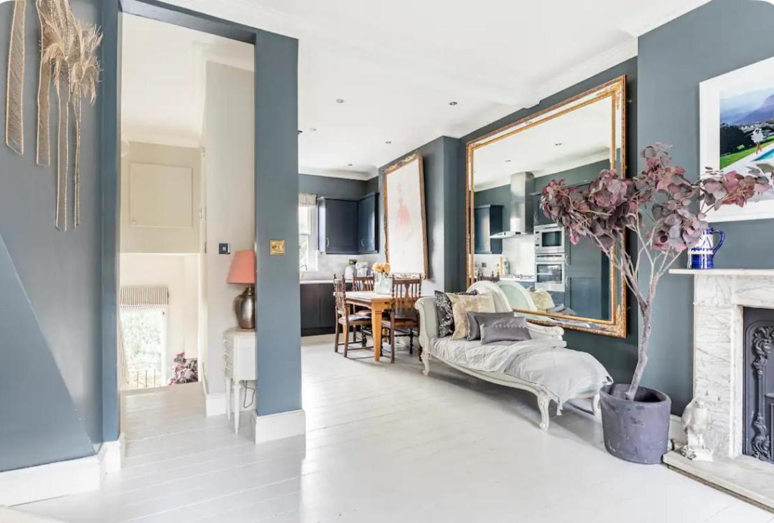 Magical Georgian Maisonette, Angel, Islington Appartamento *